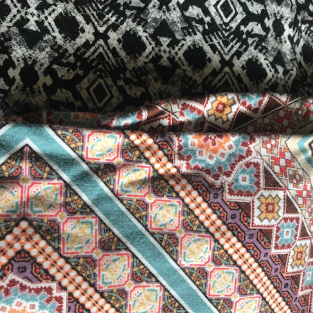 Set of 2 patterned maxi skirts!